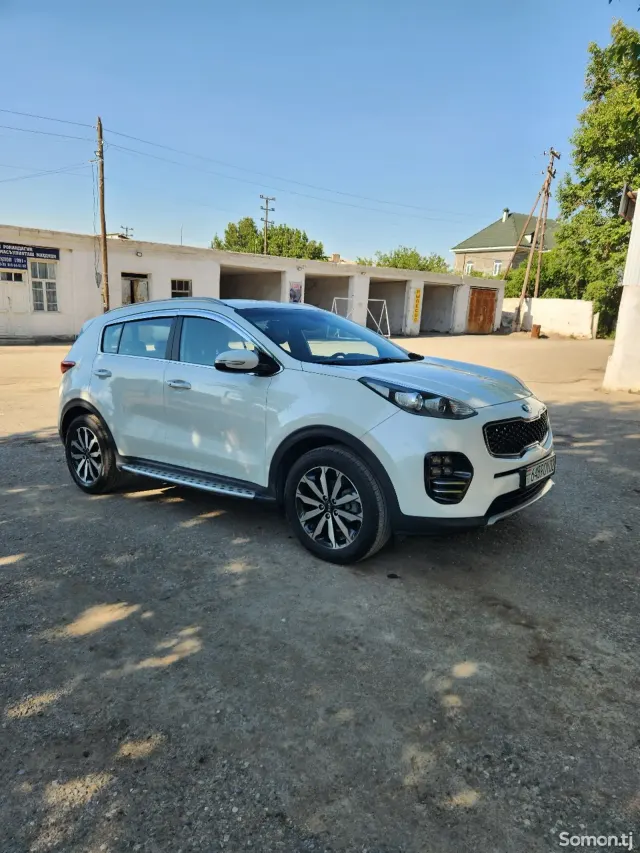 Kia Sportage 2015 · 1.7 AT