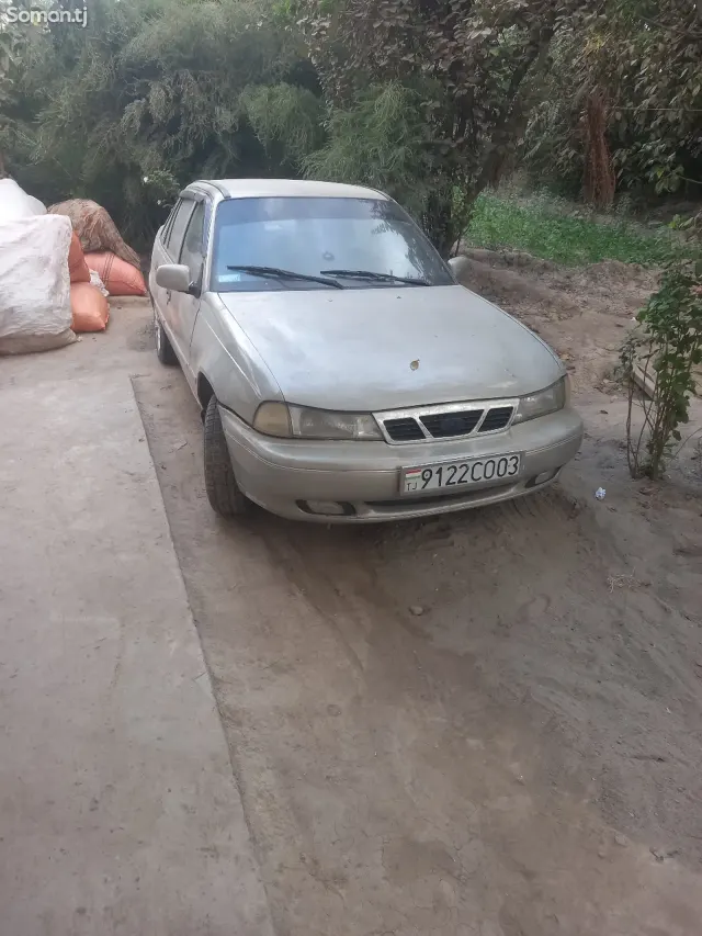Daewoo Nexia 1995 · 1.6 MT