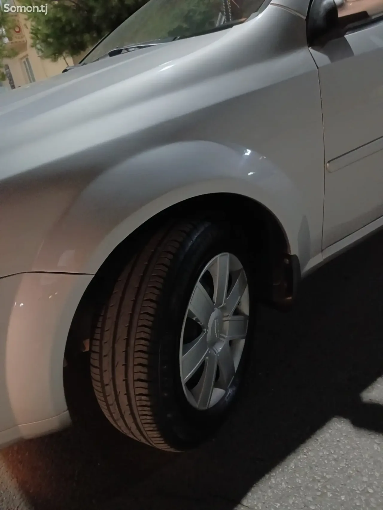 Chevrolet Lacetti 2008 · 1.6 MT