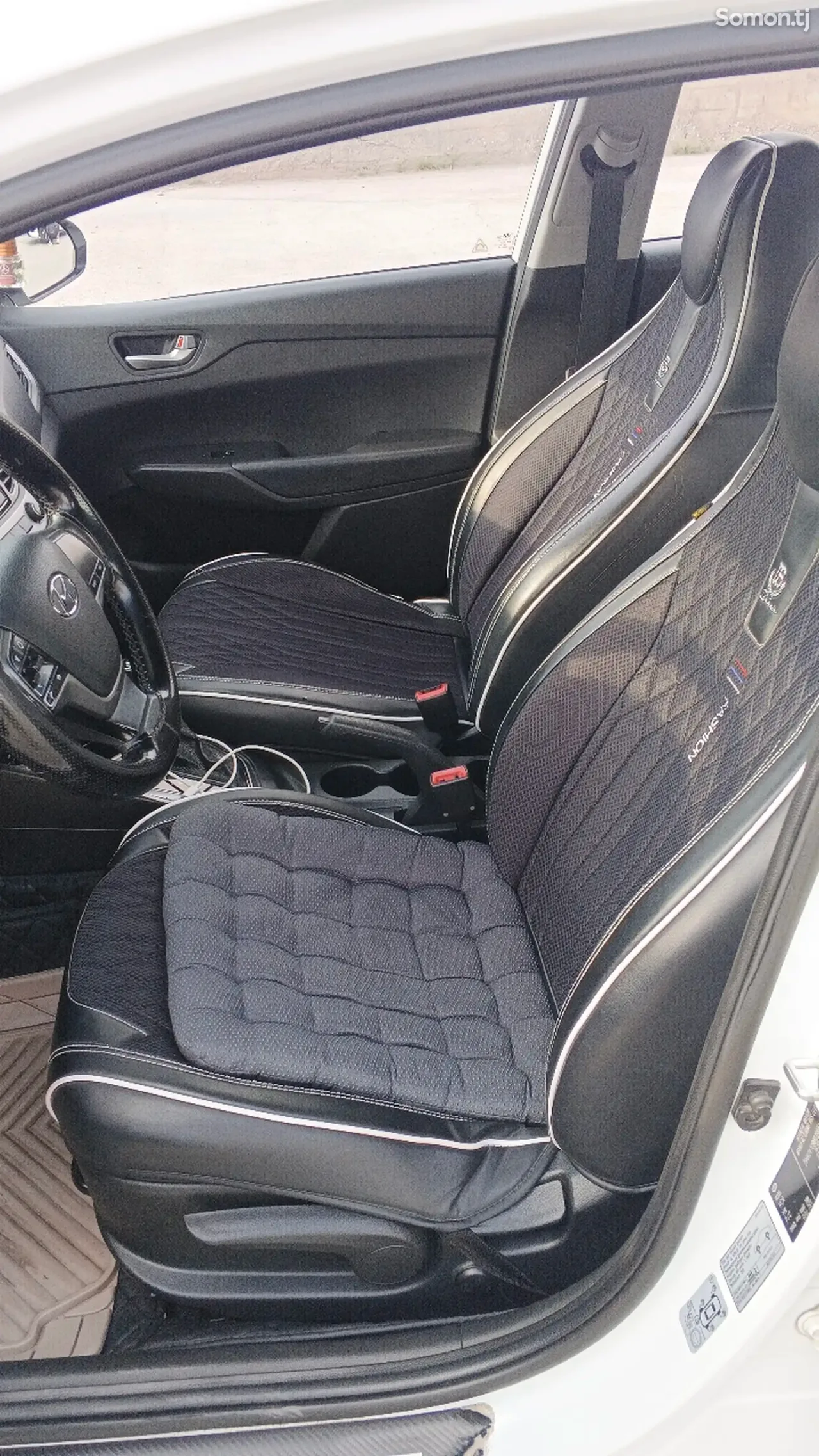 Hyundai Accent 2021 · 1.6 AT