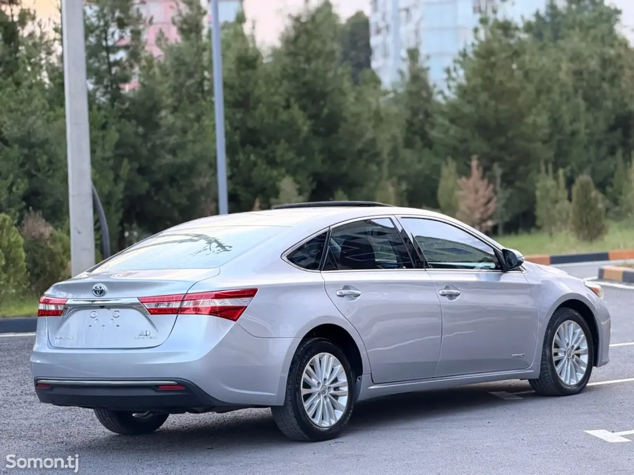 Toyota Avalon 2015 · 2.5 AT