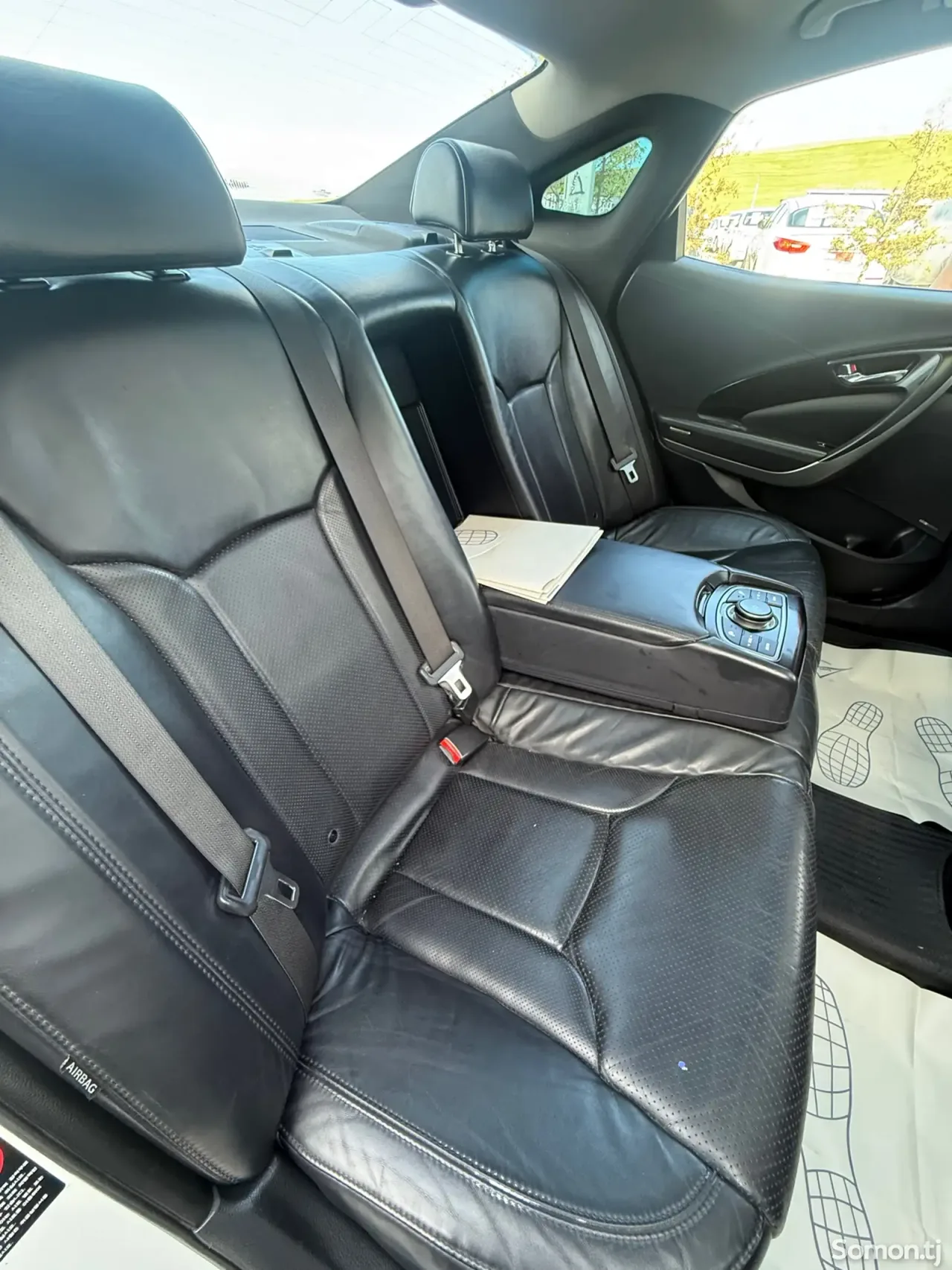 Hyundai Grandeur 2012 · 2.4 AT