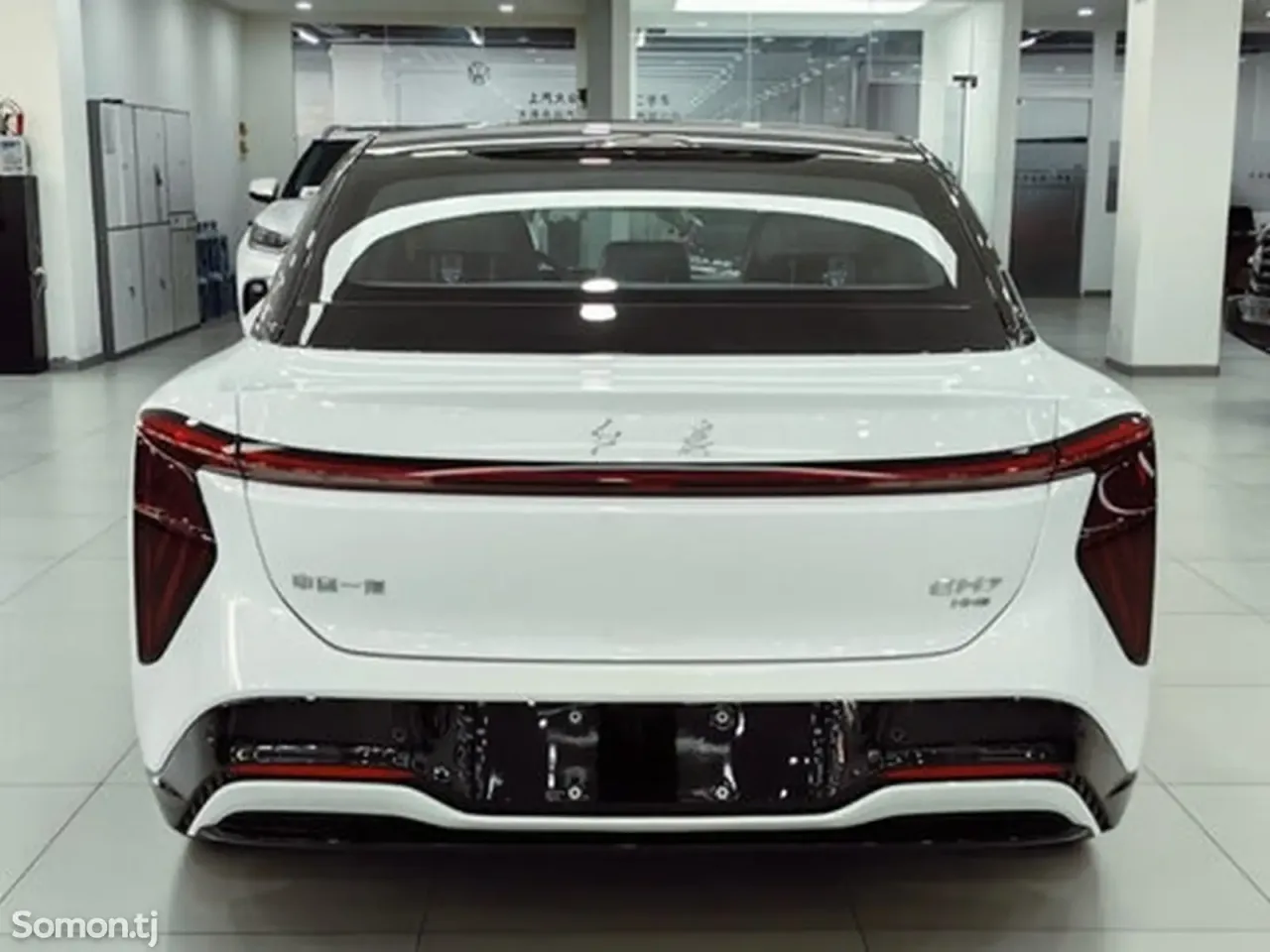 Hongqi HS7 2025 · AT