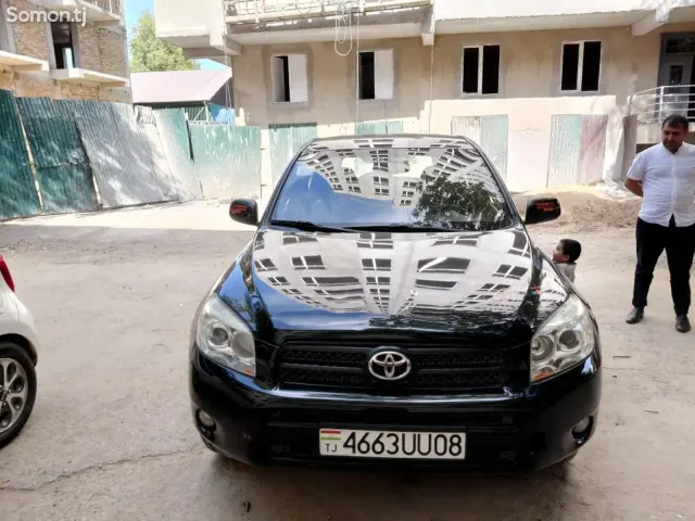 Toyota RAV 4 2007 · 2.4 AT