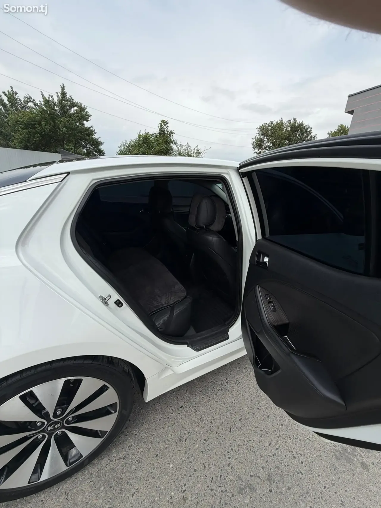Kia K5 2012 · 2.0 AT