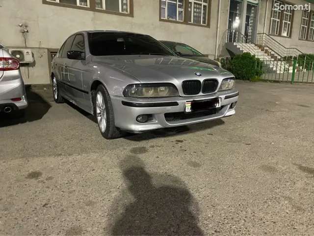 BMW 5 series 2000 · 2.8 MT