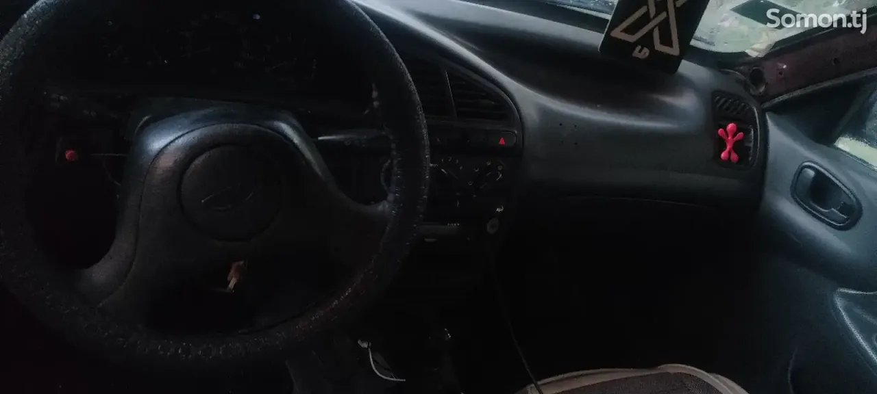 Daewoo Lanos 1997 · 1.5 MT