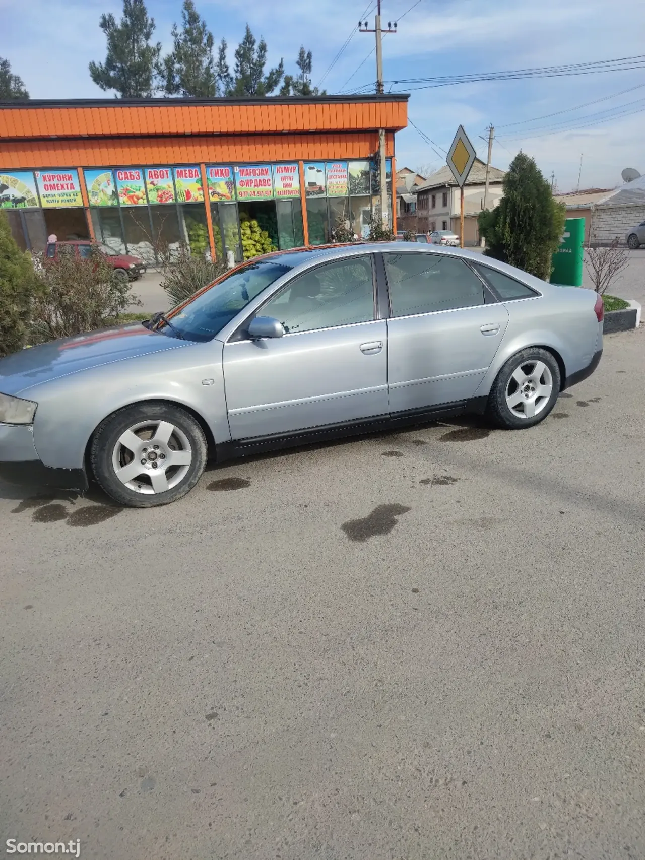 Audi A6 2000 · 1.8 MT