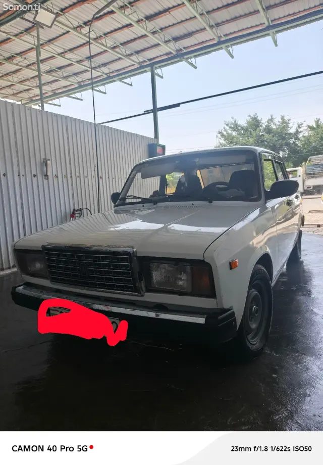 Lada (ВАЗ) 2107 2005 · 0.6 MT
