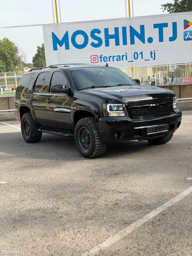 Chevrolet Tahoe 2011 · 5.3 AT