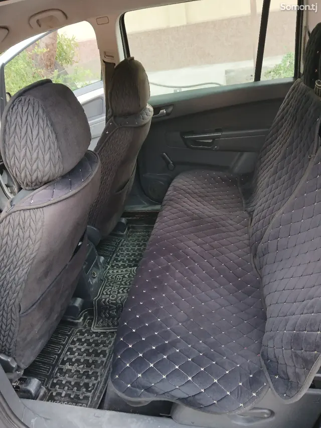Opel Zafira 2008 · 1.8 MT