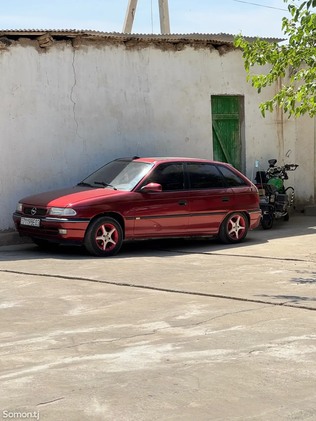 Opel Astra H 1993 · 1.6 MT
