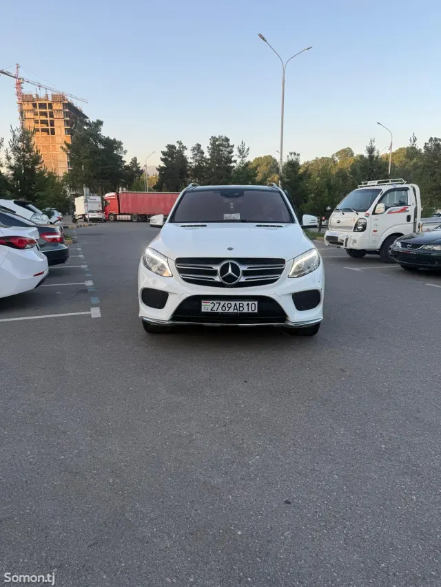 Mercedes-Benz GLE class 2018 · 4.0 AT