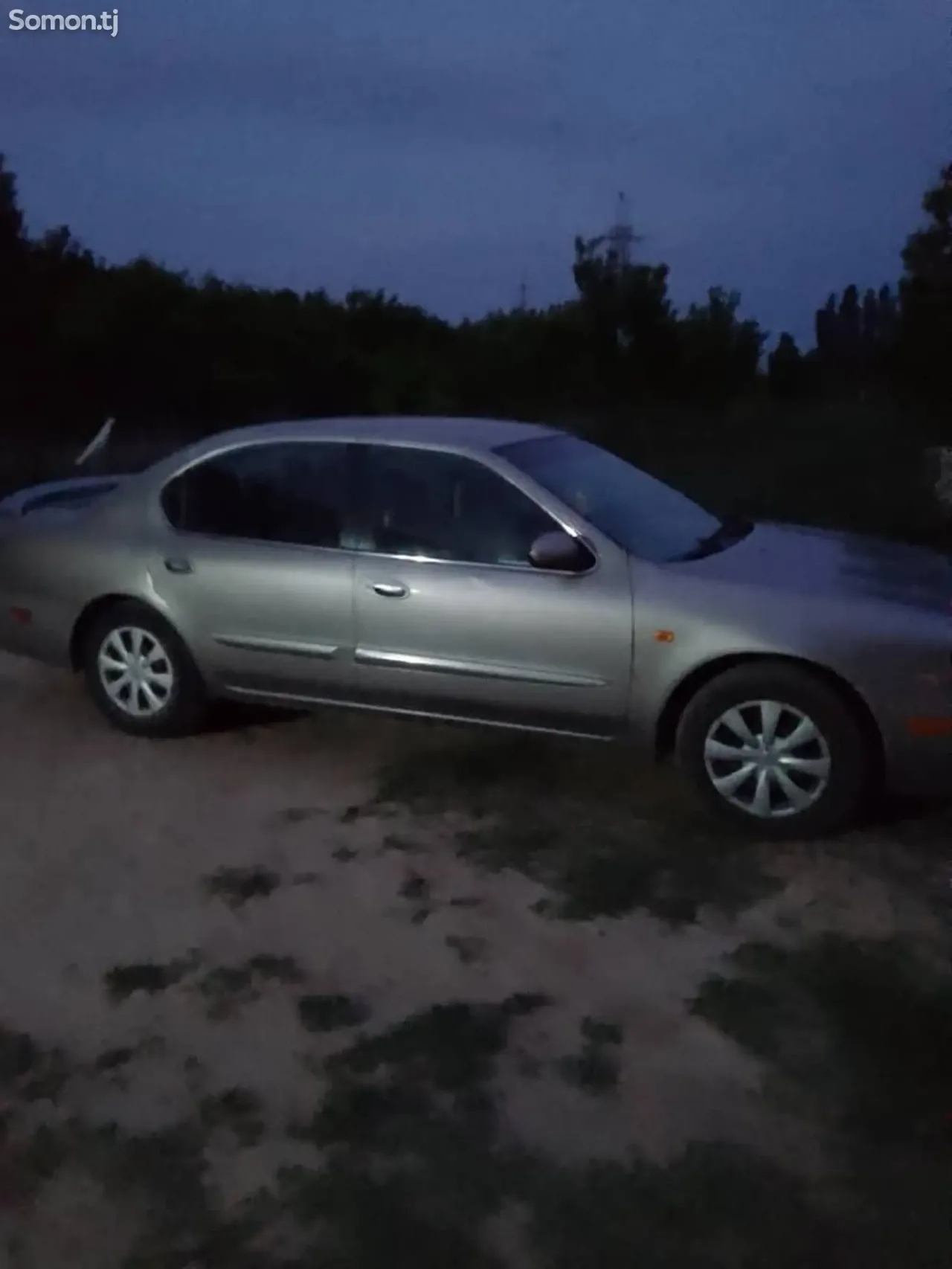 Nissan March 2001 · 2.0 AT