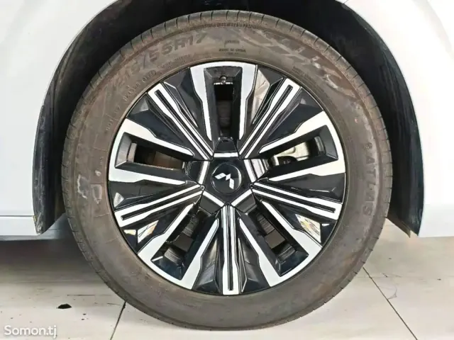 Wuling Starlight 2025 · AT