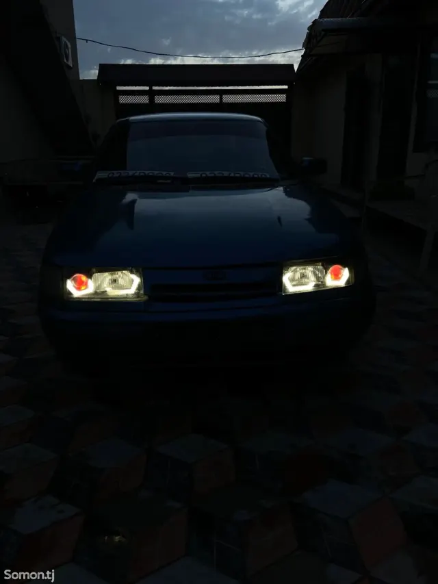 Lada (ВАЗ) 2110 2004 · 1.5 MT