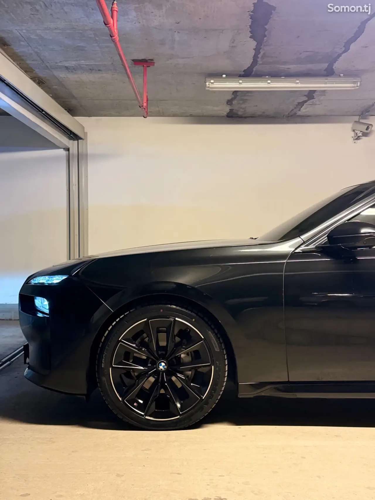 BMW 7 series 2023 · 4.0 AT