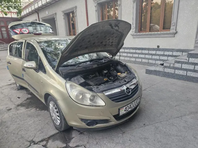 Opel Corsa 2007 · 1.2 AMT