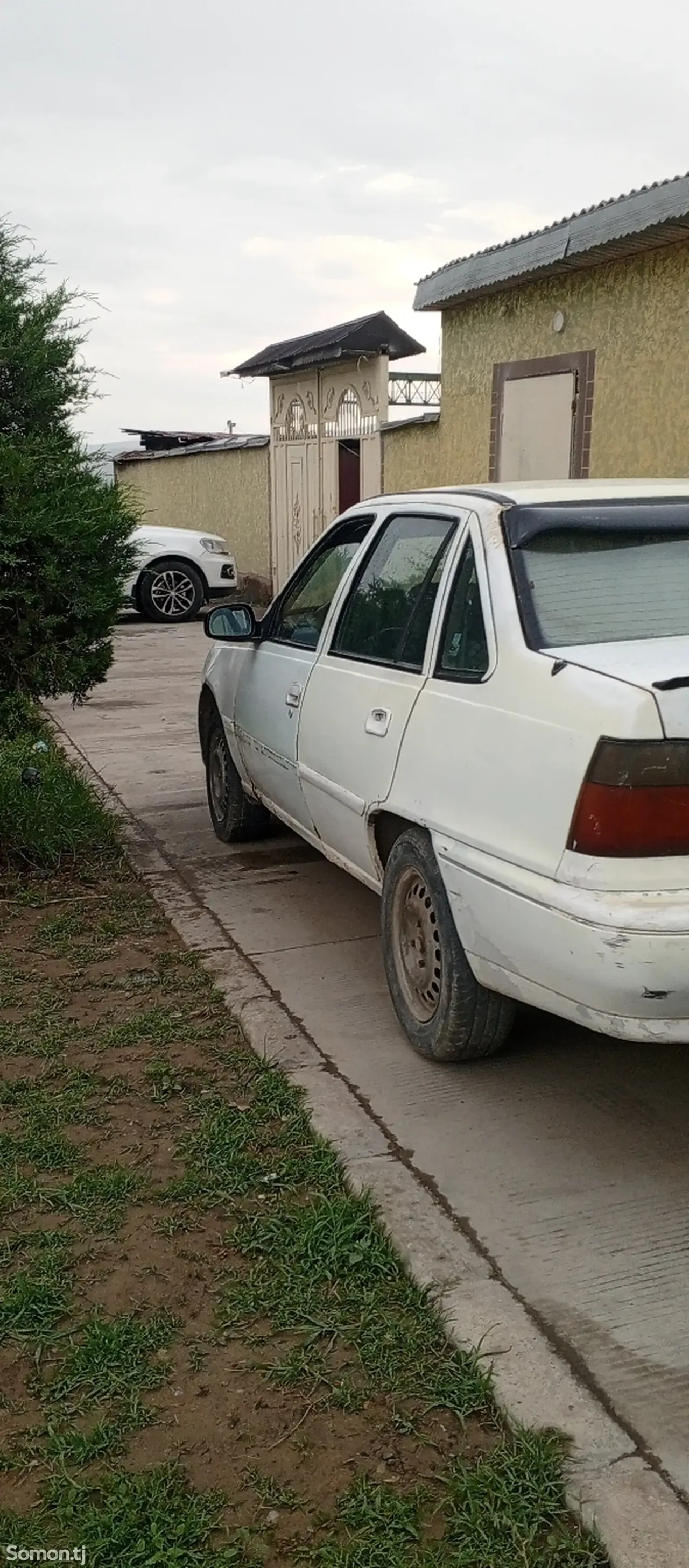 Daewoo Nexia 1997 · 1.6 MT