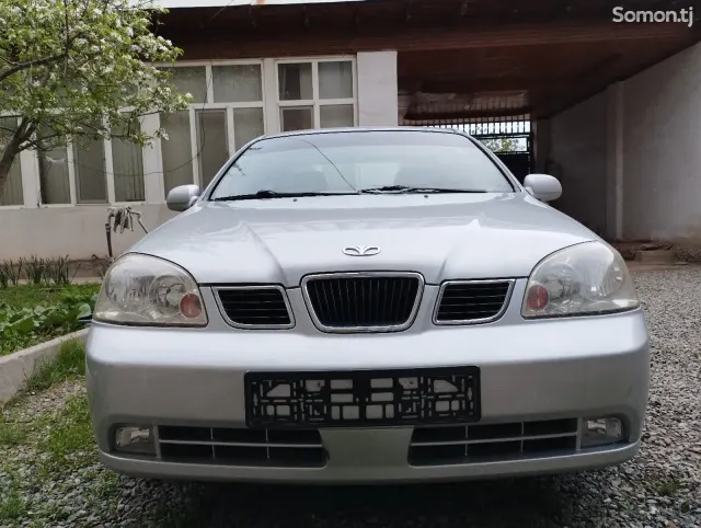 Chevrolet Lacetti 2004 · 1.5 MT