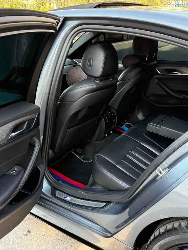 BMW 5 series 2017 · 2.0 AT