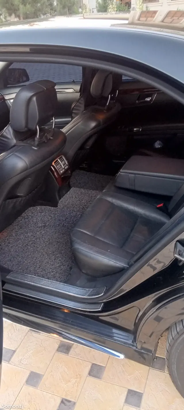 Mercedes-Benz S class 2009 · 5.0 AT