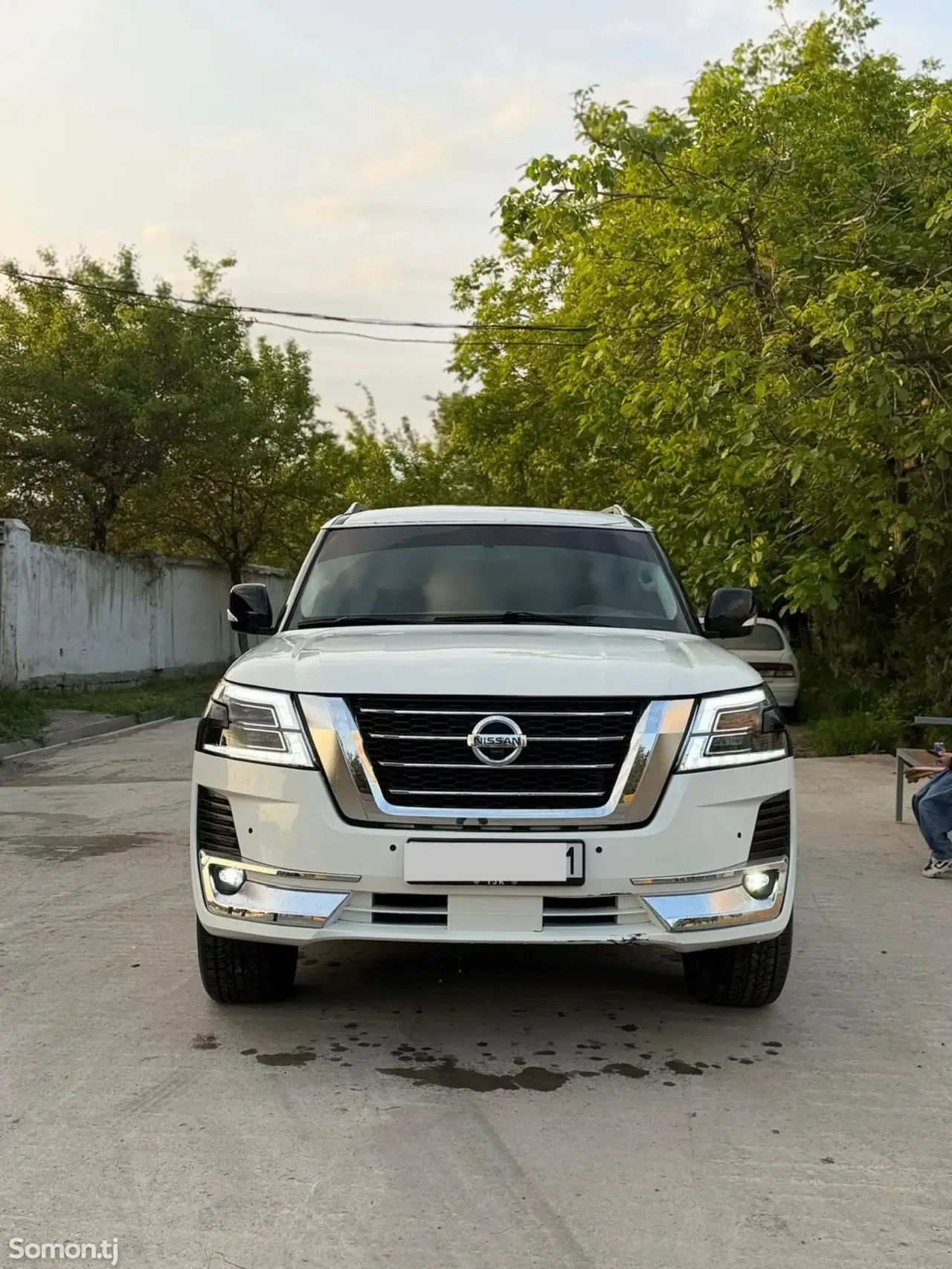 Nissan Patrol 2014 · 5.7 AT