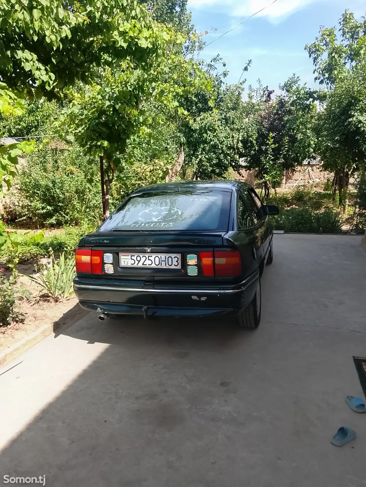 Opel Vectra B 1995 · 1.6 MT