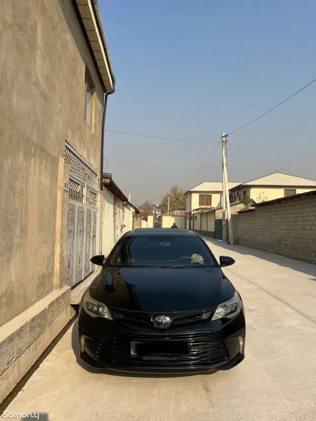Toyota Avalon 2013 · 2.5 AT