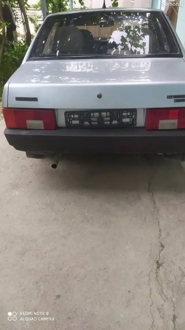 Lada (ВАЗ) Granta 2002 · 0.9 MT