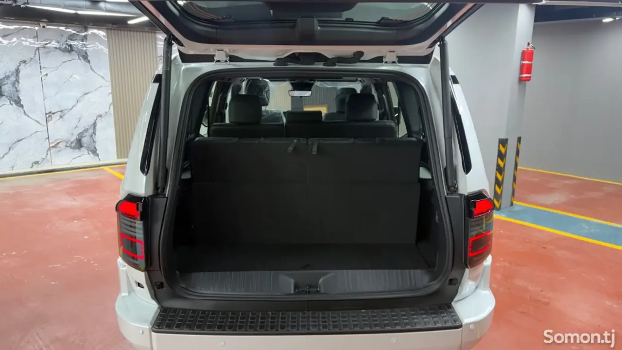 Toyota Land Cruiser Prado 2026 · 2.5 AT