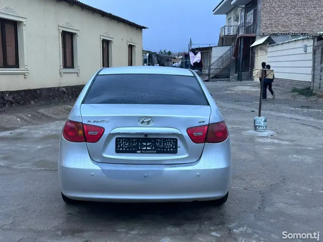 Hyundai Avante 2007 · 1.6 AT