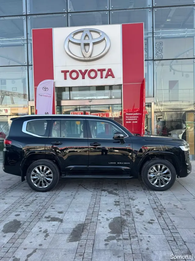 Toyota Land Cruiser 2026 · 3.5 AT