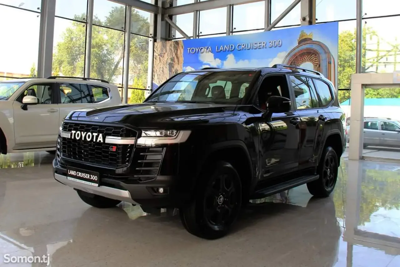 Toyota Land Cruiser 2025 · 3.5 AT