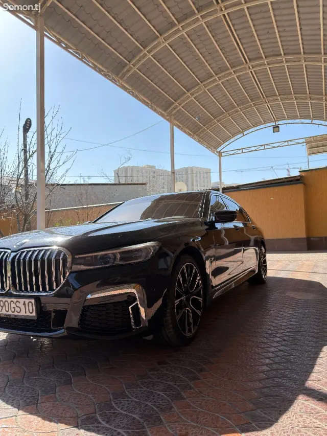 BMW 7 series 2017 · 3.0 AT