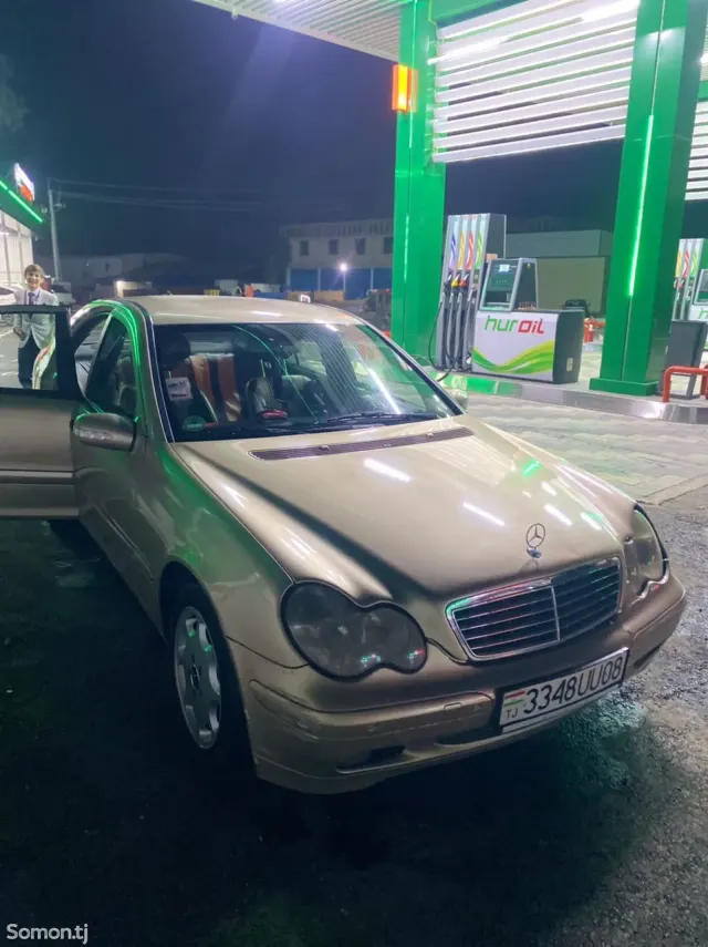 Mercedes-Benz W201 2001 · 2.3 AT