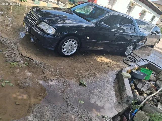 Mercedes-Benz C class 1998 · 1.8 MT