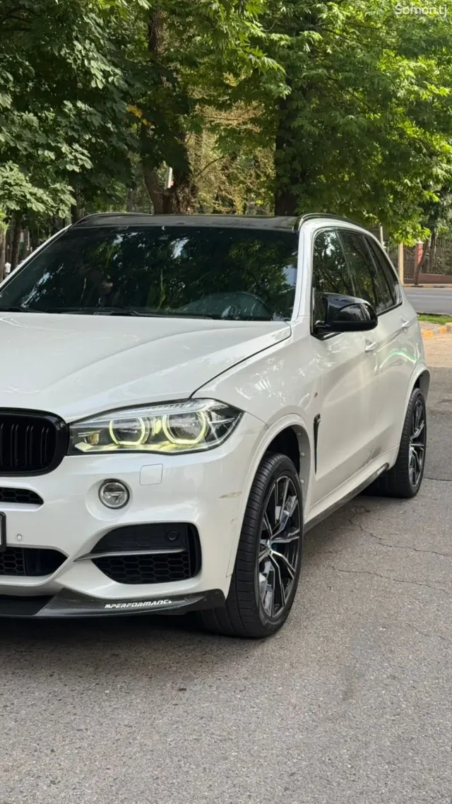BMW X5 M 2015 · 5.0 AT