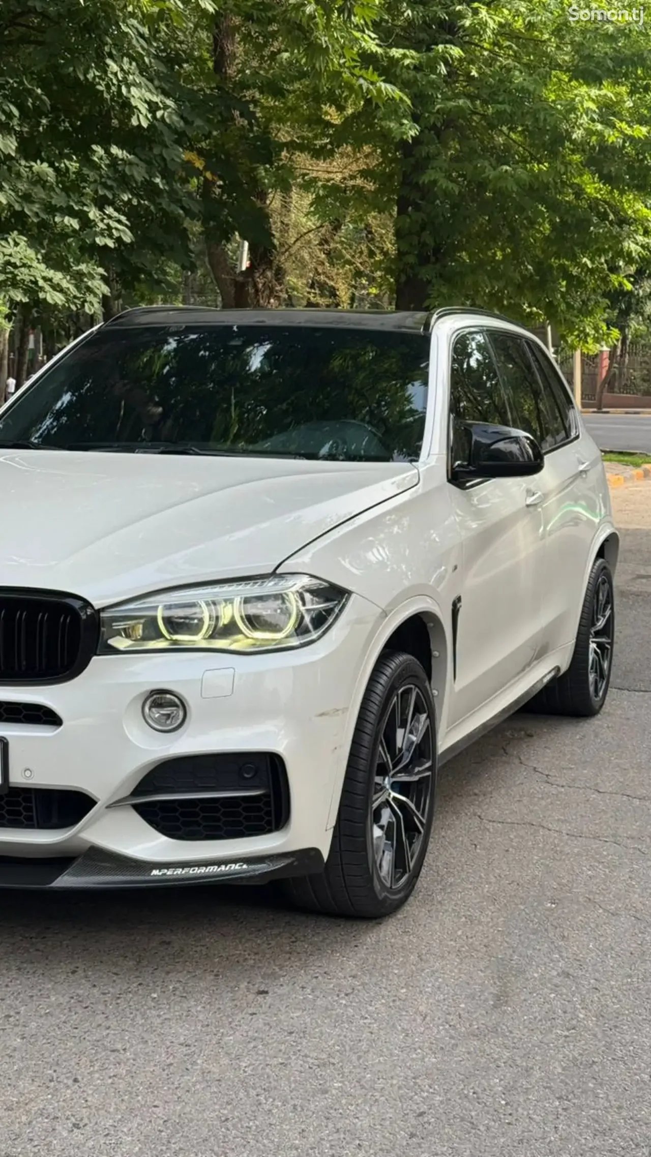 BMW X5 M 2015 · 5.0 AT