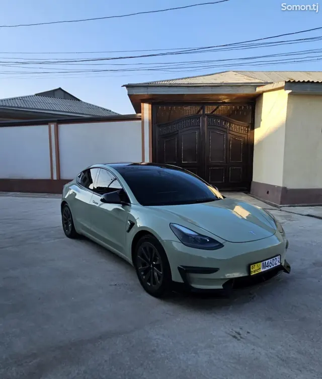 Tesla Model 3 2022 · 6.3 AT