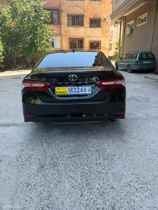 Toyota Camry 2019 · 2.5 AT