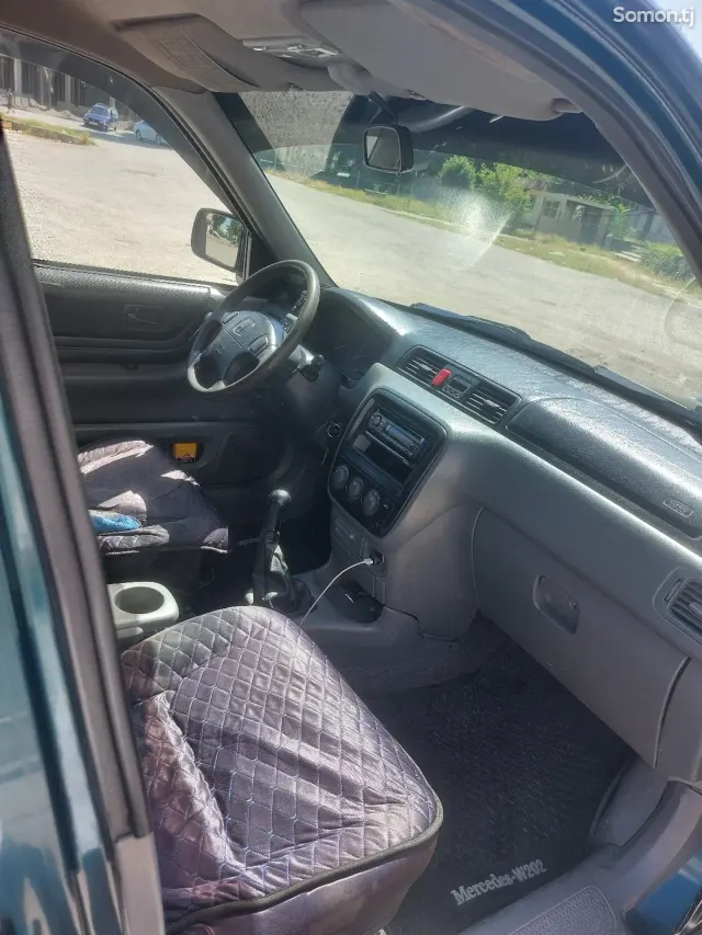 Honda CR-V 1998 · 2.0 MT