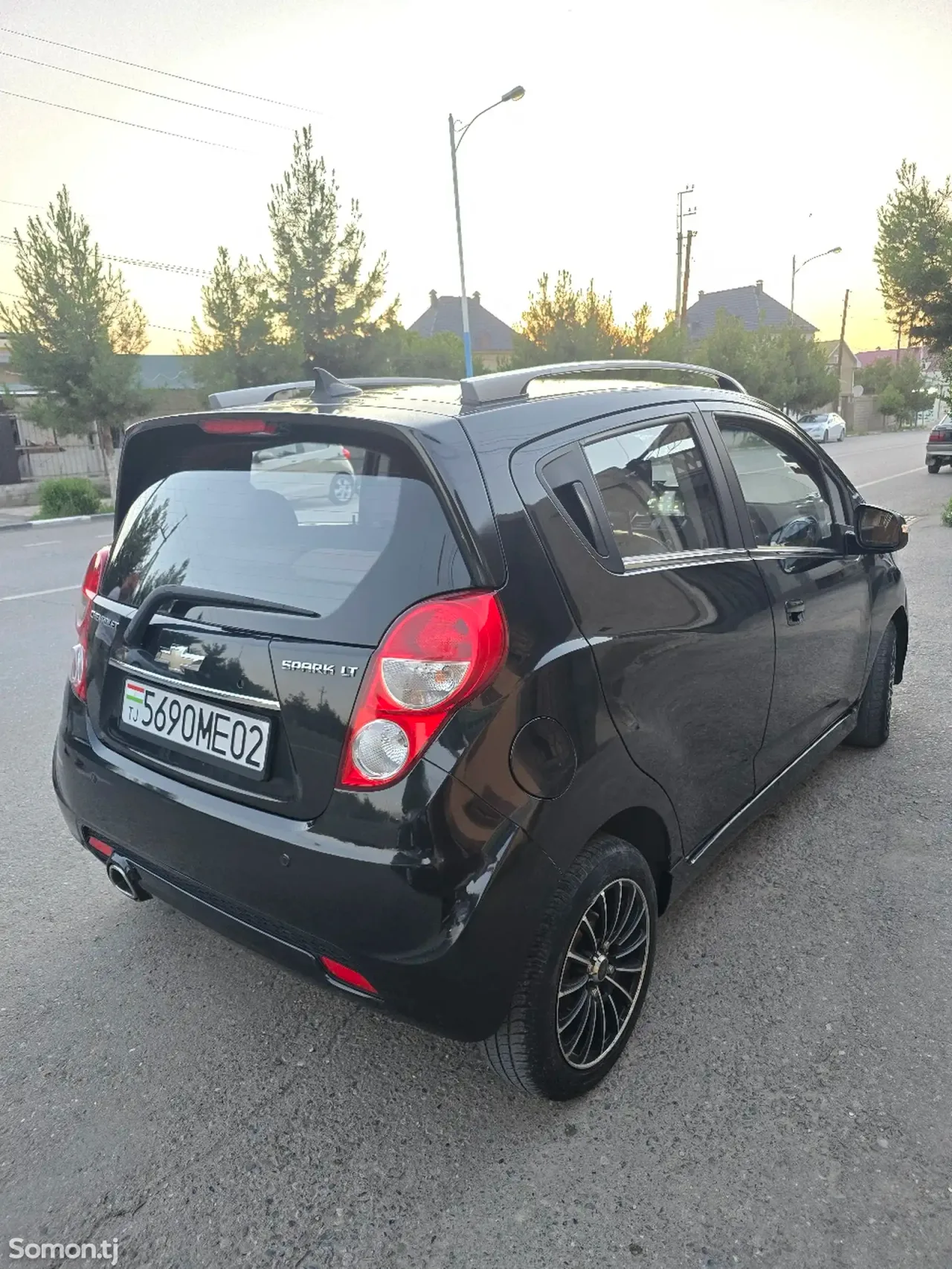Chevrolet Spark 2014 · 1.0 AT
