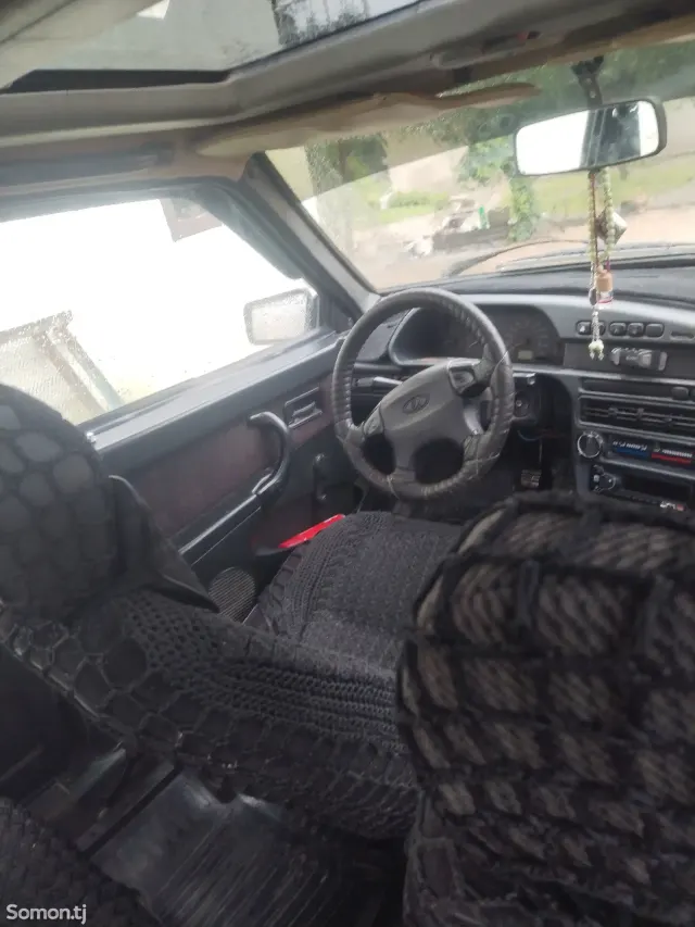 Lada (ВАЗ) 2109 1998 · 1.6 MT