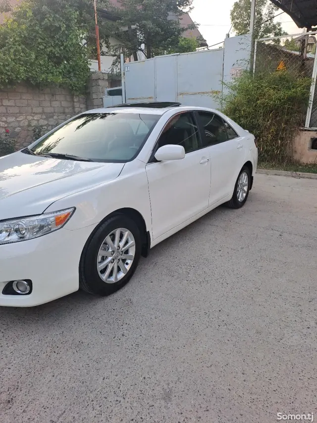Toyota Camry 2011 · 2.5 AT