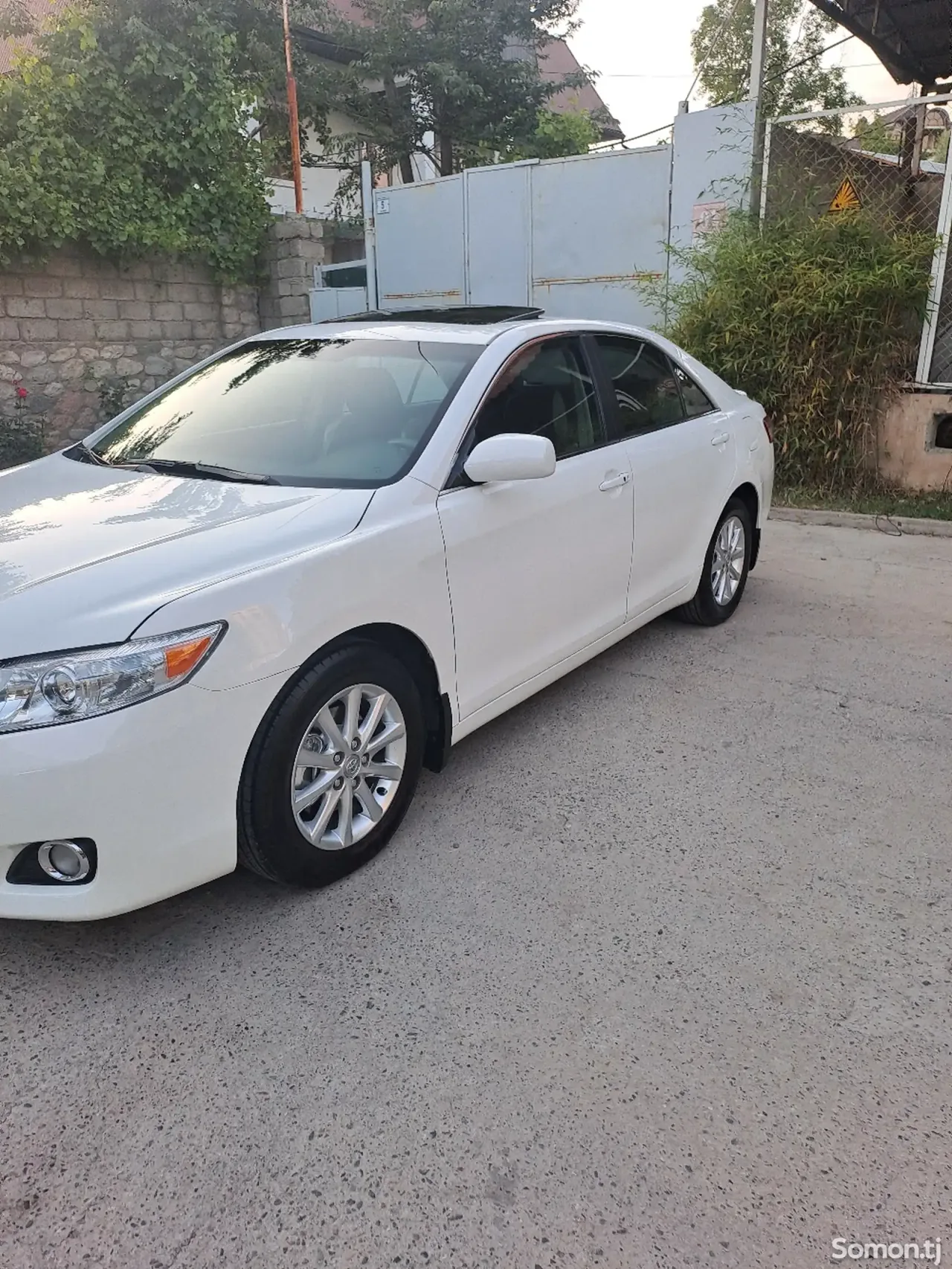 Toyota Camry 2011 · 2.5 AT