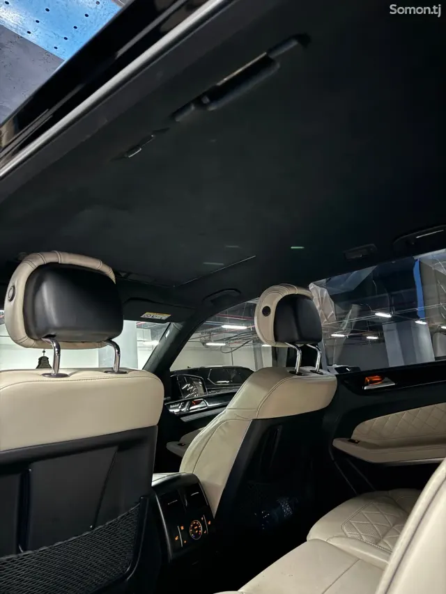 Mercedes-Benz GLS 2018 · 4.7 AT