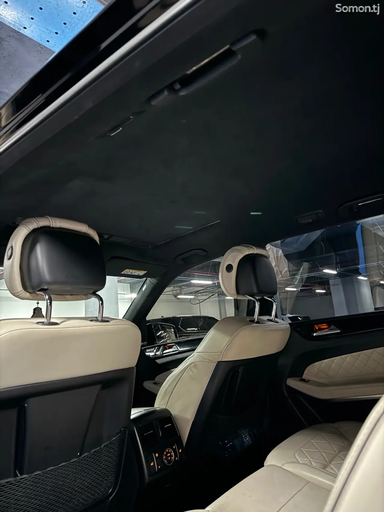 Mercedes-Benz GLS 2018 · 4.7 AT