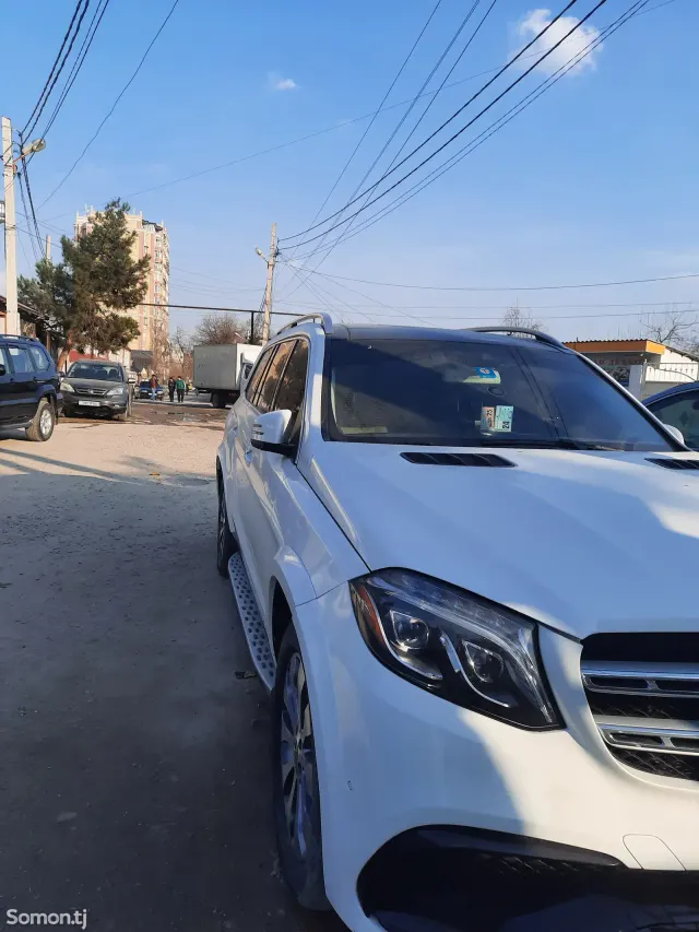 Mercedes-Benz GLS 2018 · 4.5 AT