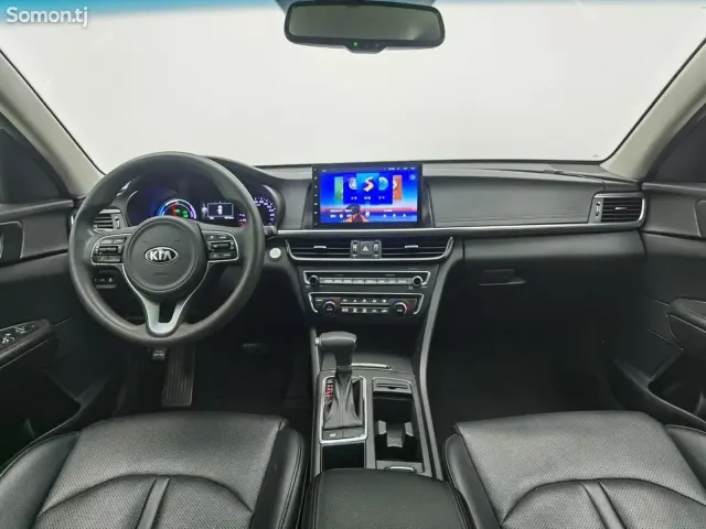 Kia K5 2017 · 2.0 AT